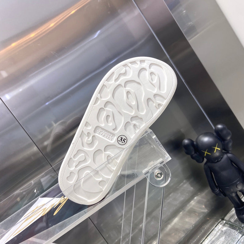 VV - AQ Shoes - 412