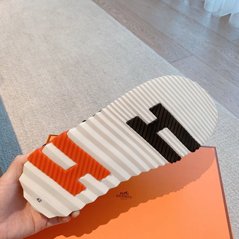 VV - HMS Shoes - 280