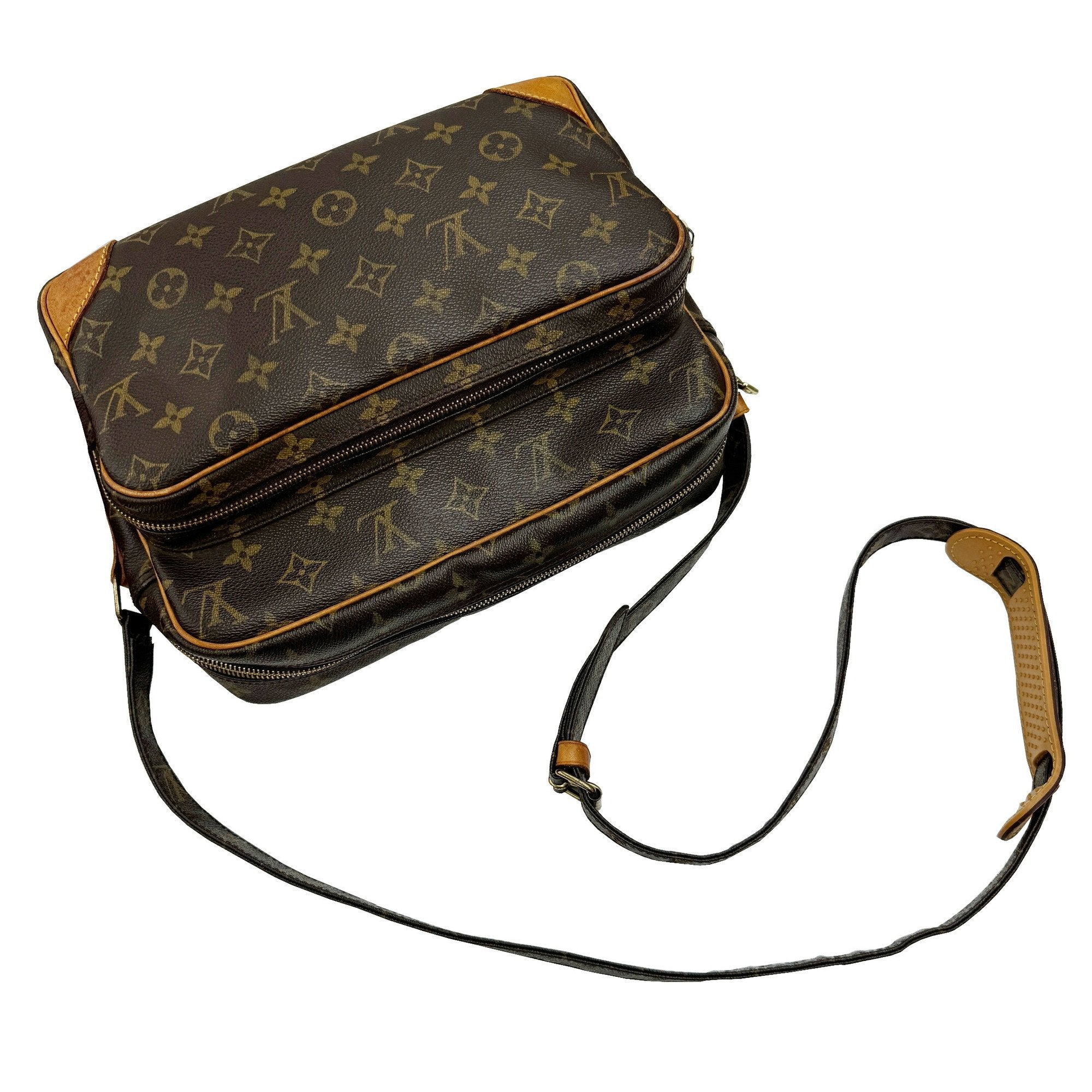 Louis Vuitton Nile Canvas Shoulder Bag ()