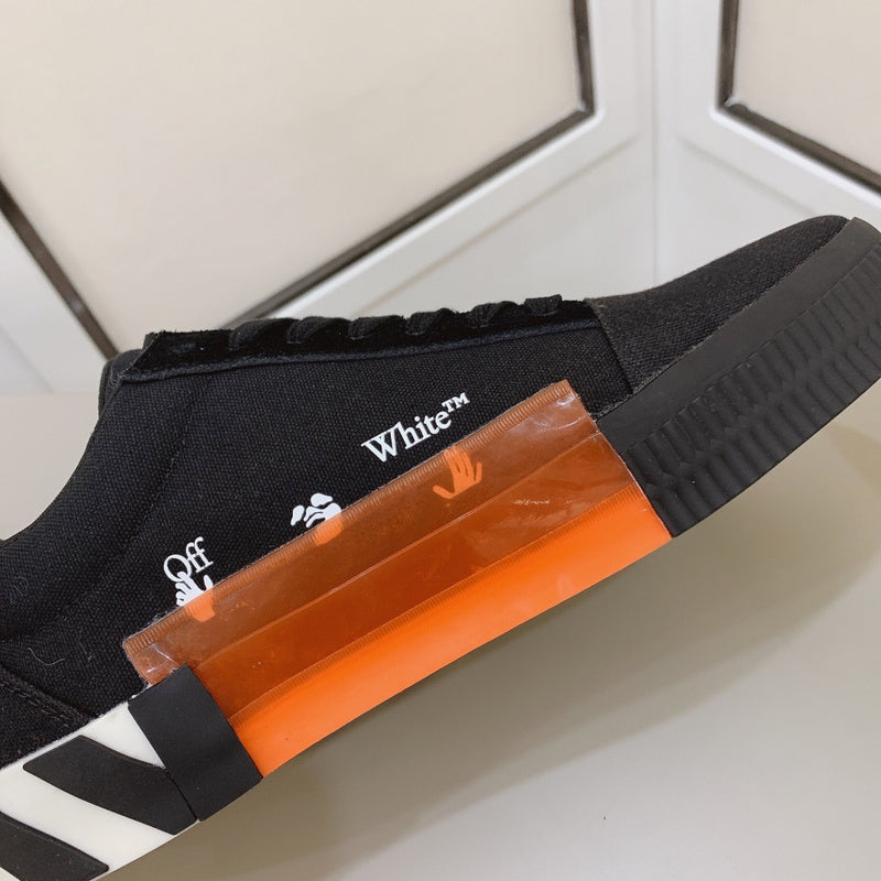 VV - YZ Shoes - 183