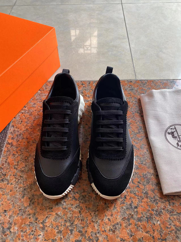 VV - HMS Shoes - 066