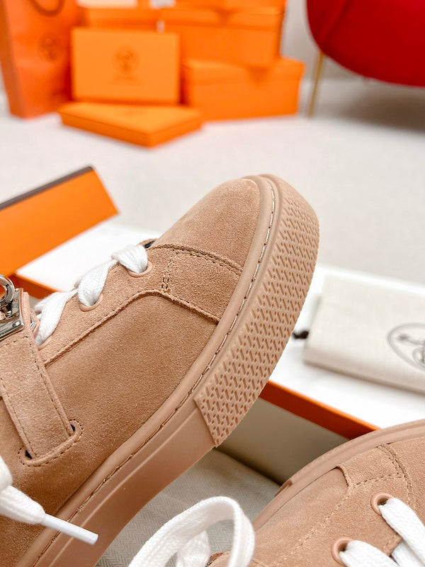 VV - HMS Shoes - 140