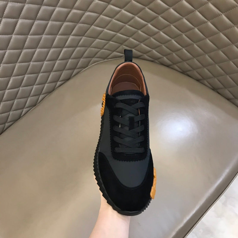VV - HMS Shoes - 236