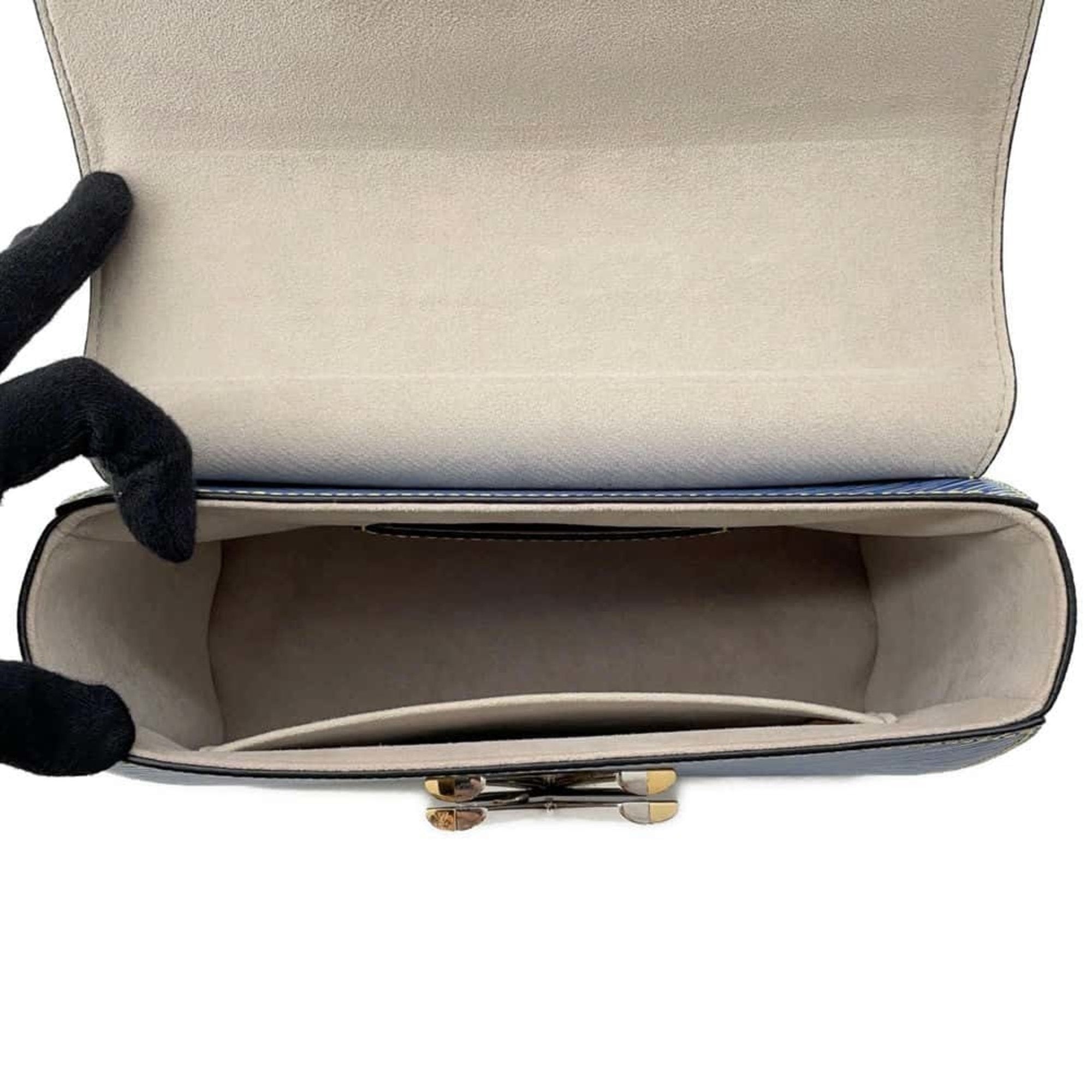 Louis Vuitton Twist Leather Shoulder Bag ()