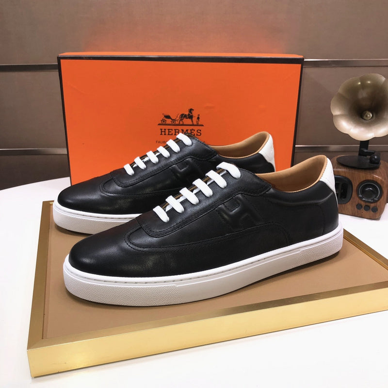 VV - HMS Shoes - 103