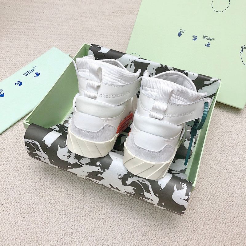 VV - YZ Shoes - 108