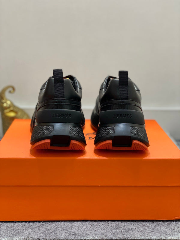 VV - HMS Shoes - 094