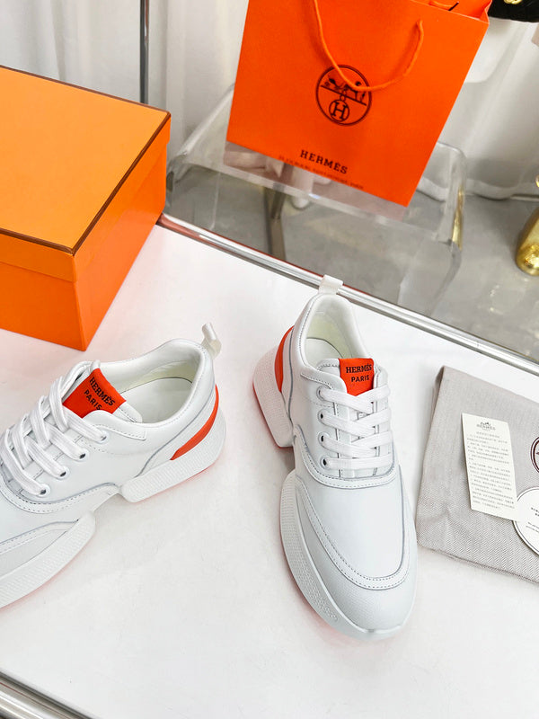 VV - HMS Shoes - 198