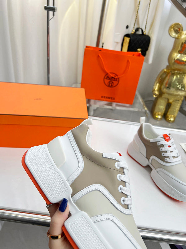 VV - HMS Shoes - 200