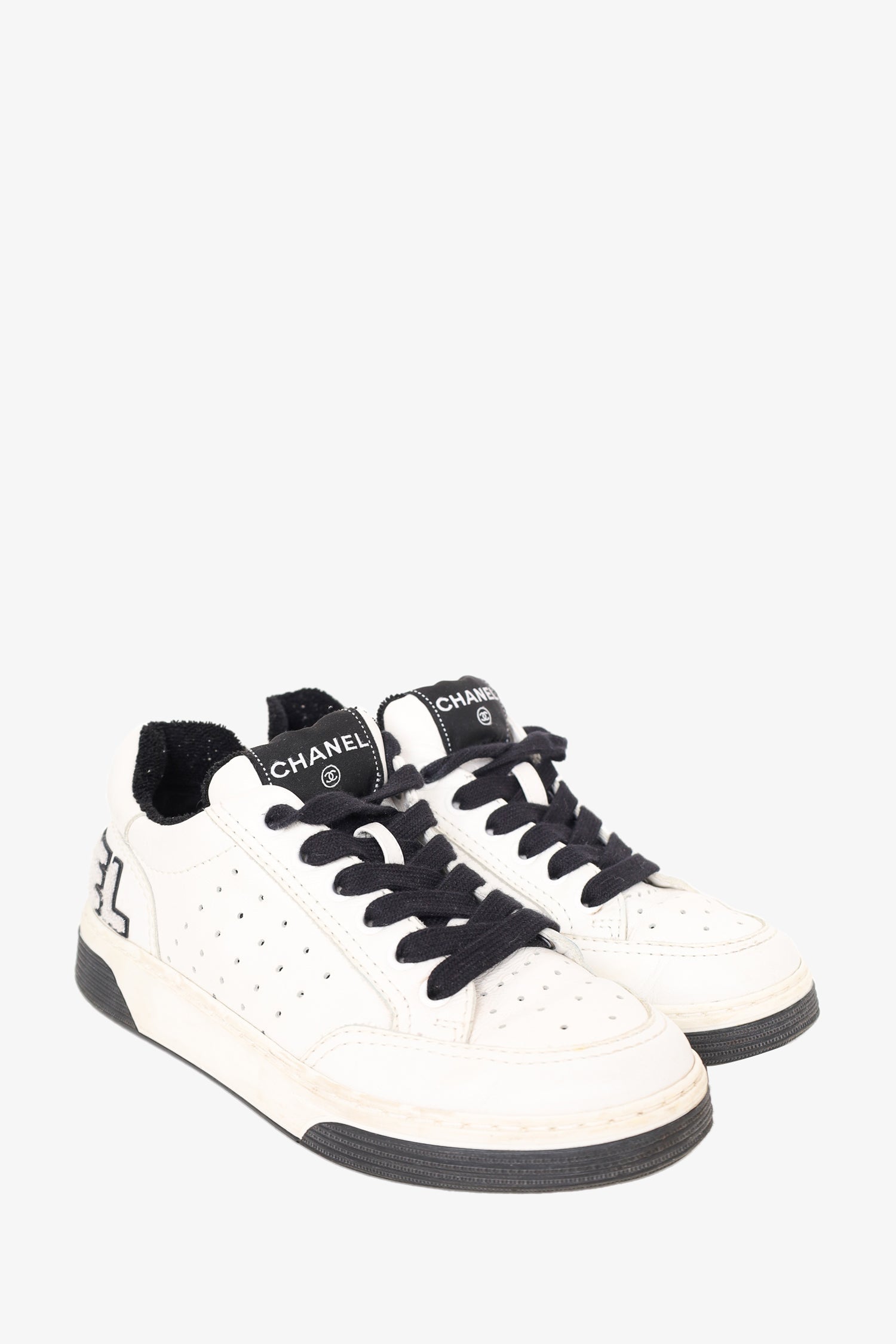 Chanel™ 2021 Black/White CC Logo Low-top Sneakers Size 35.5