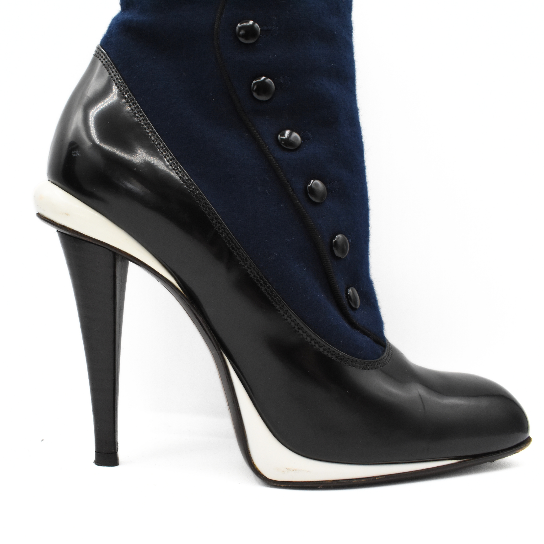 Fendi Wool Ankle Booties - Women's 38