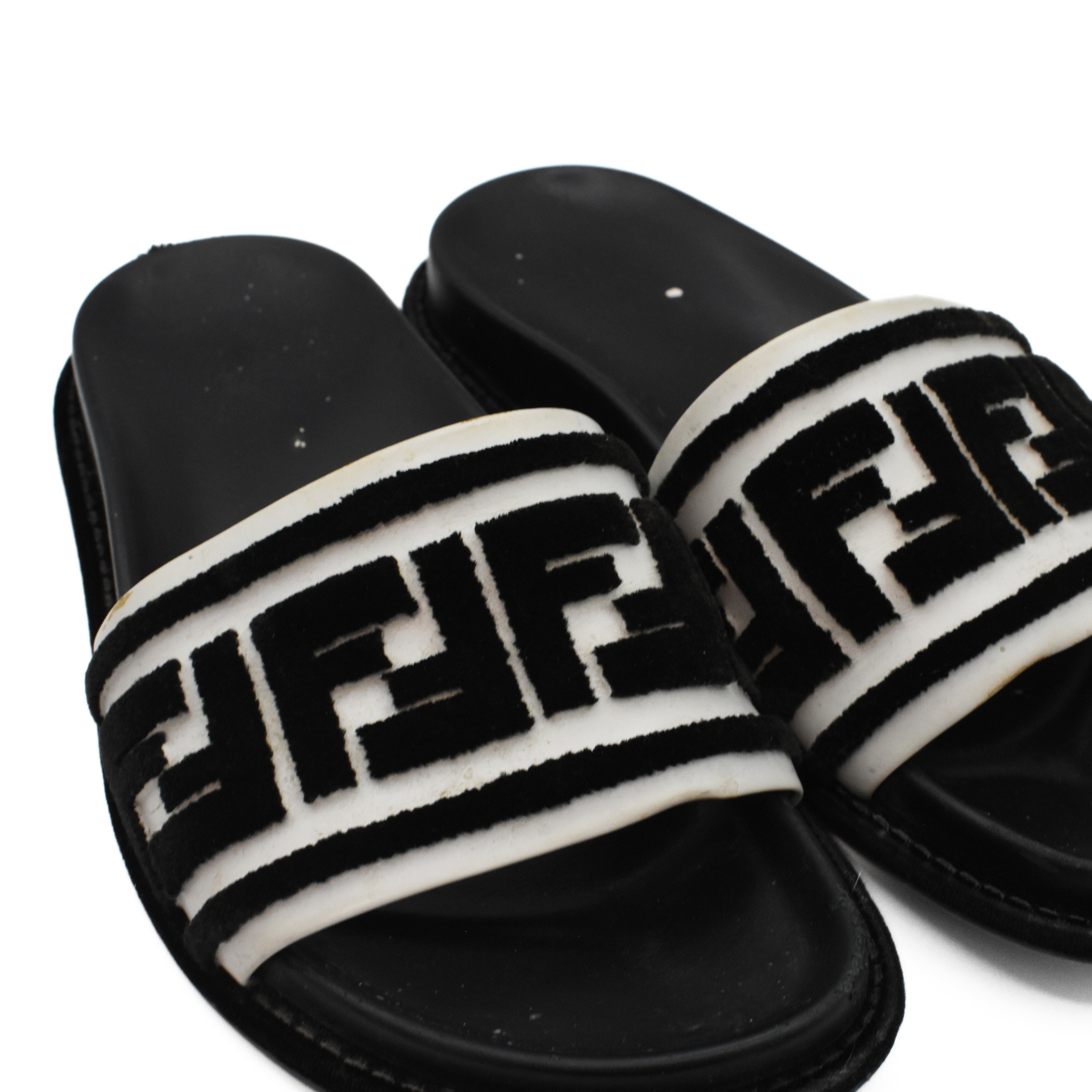 Fendi 'Fun Logo' Pool Slides - Women's 38
