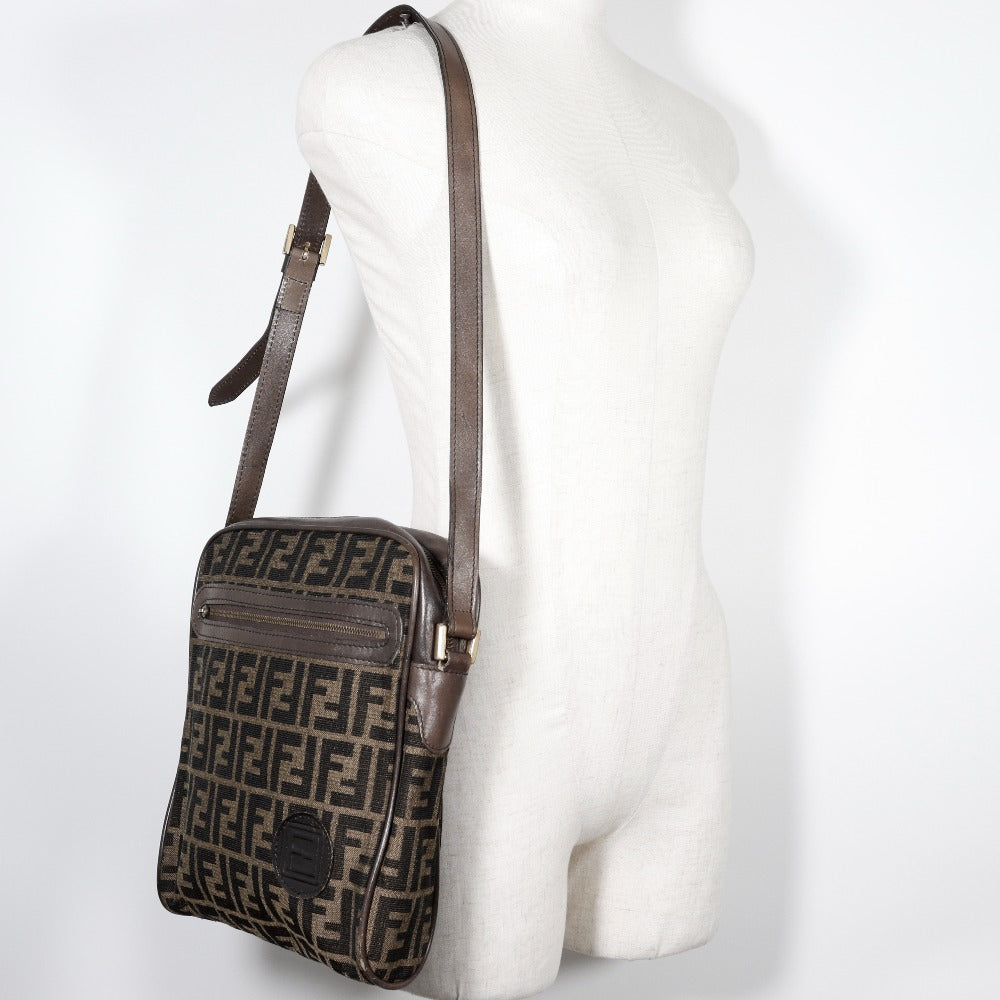 FENDI Shoulder Bag canvas Brown Zucca Women(Unisex) Used