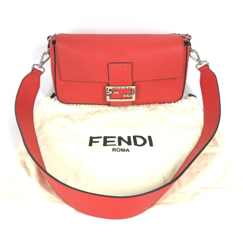FENDI Shoulder Bag leather Red Mamma Bucket Celeria Women Secondhand
