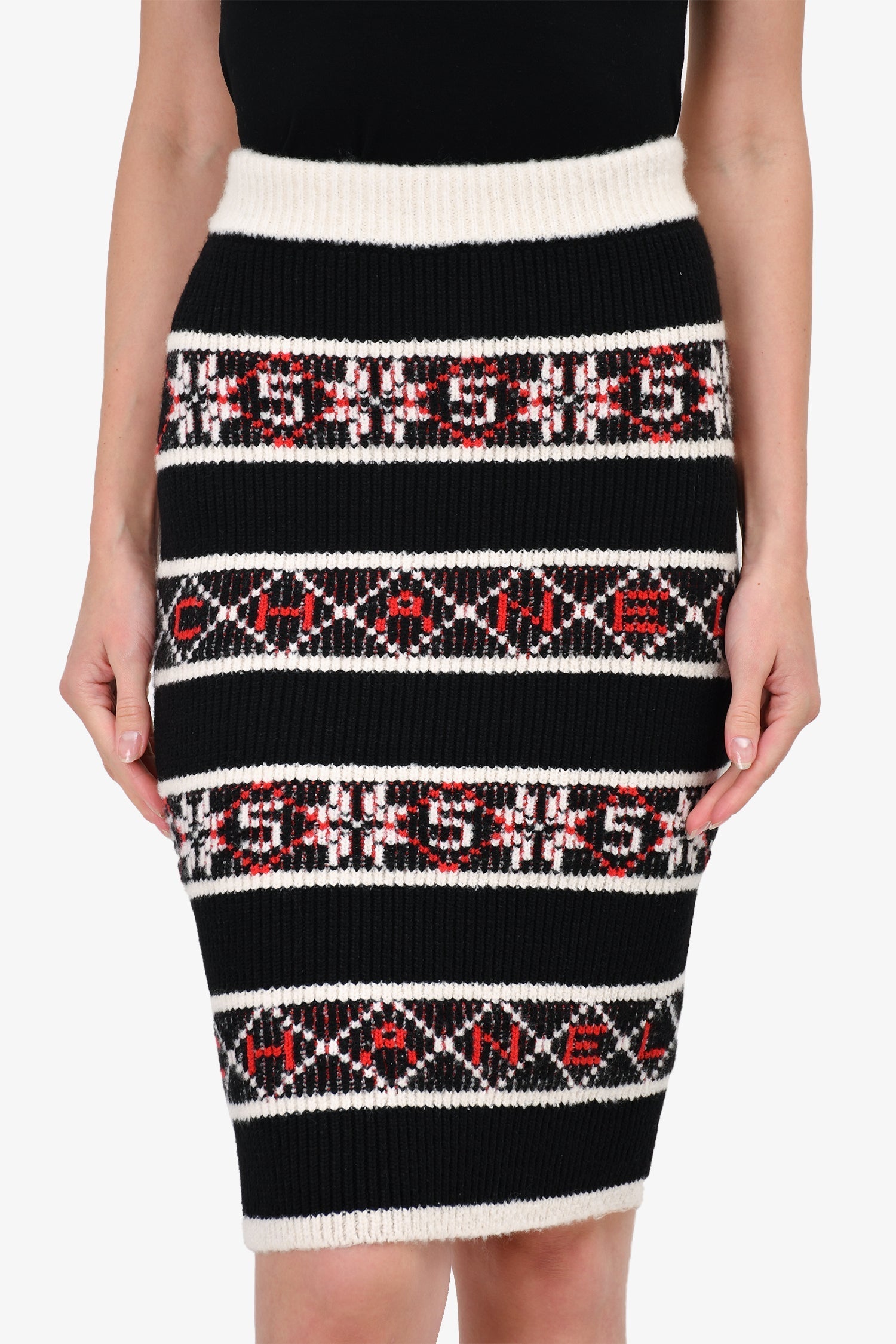 Chanel™ Black/Red Knit Midi Skirt Size 36