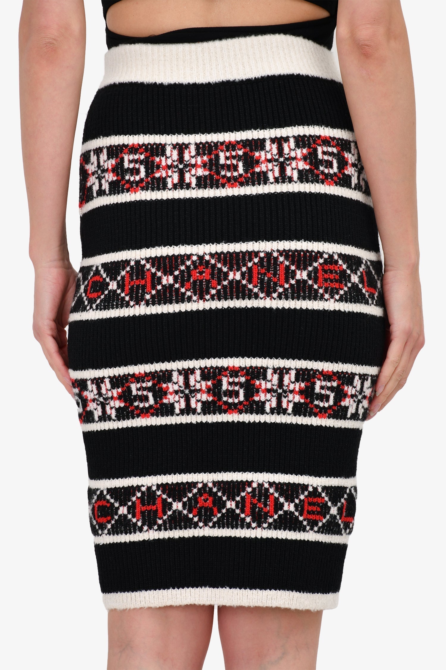 Chanel™ Black/Red Knit Midi Skirt Size 36