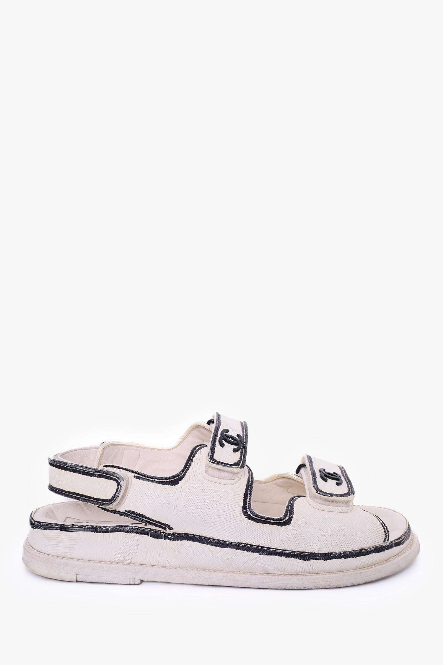 Chanel™ 22C Black/White Textured Calfskin Strapped Dad Sandals Size 40