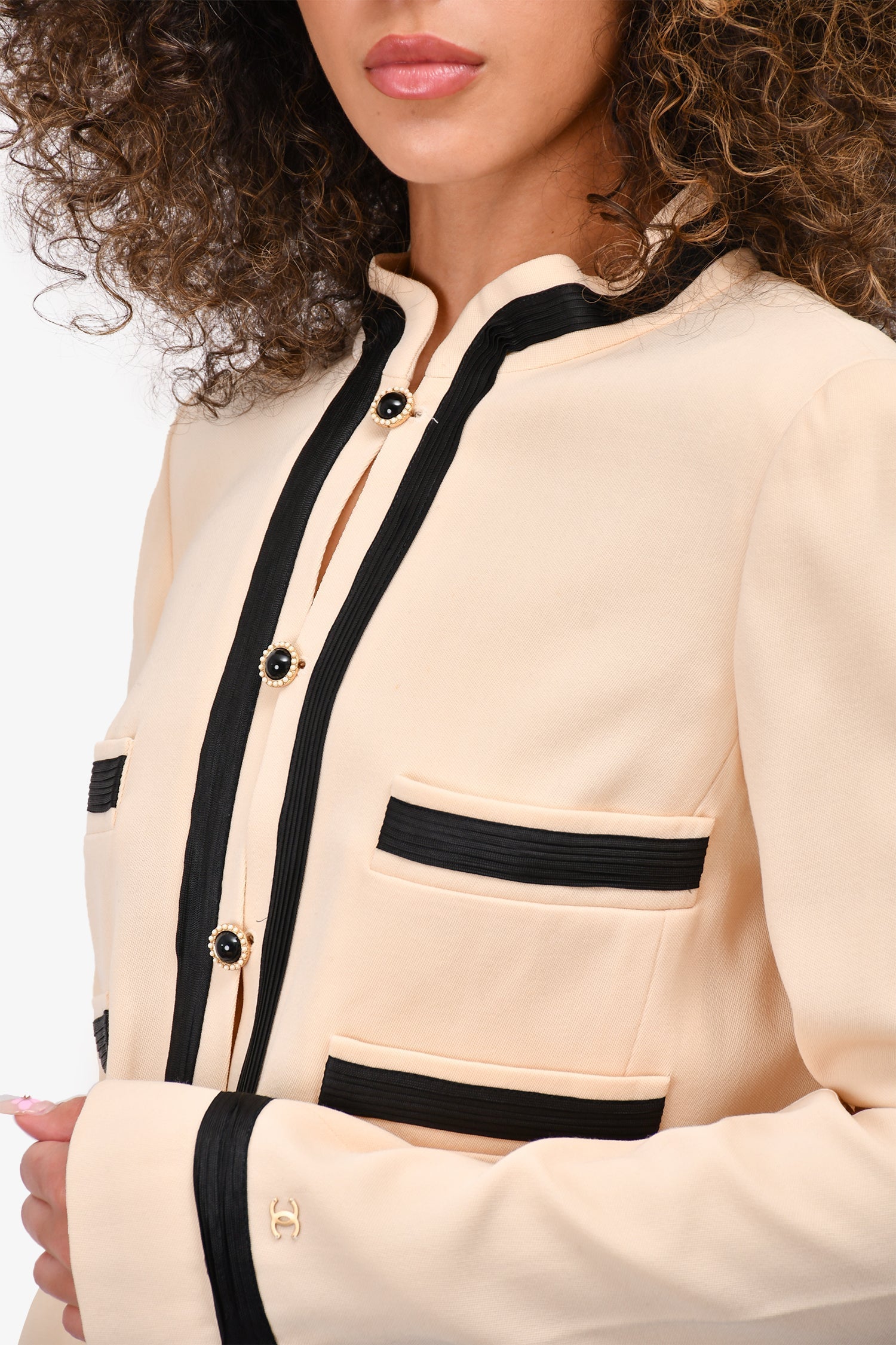 Chanel™ 2002 Beige/Black Wool Buttoned Jacket Size 38