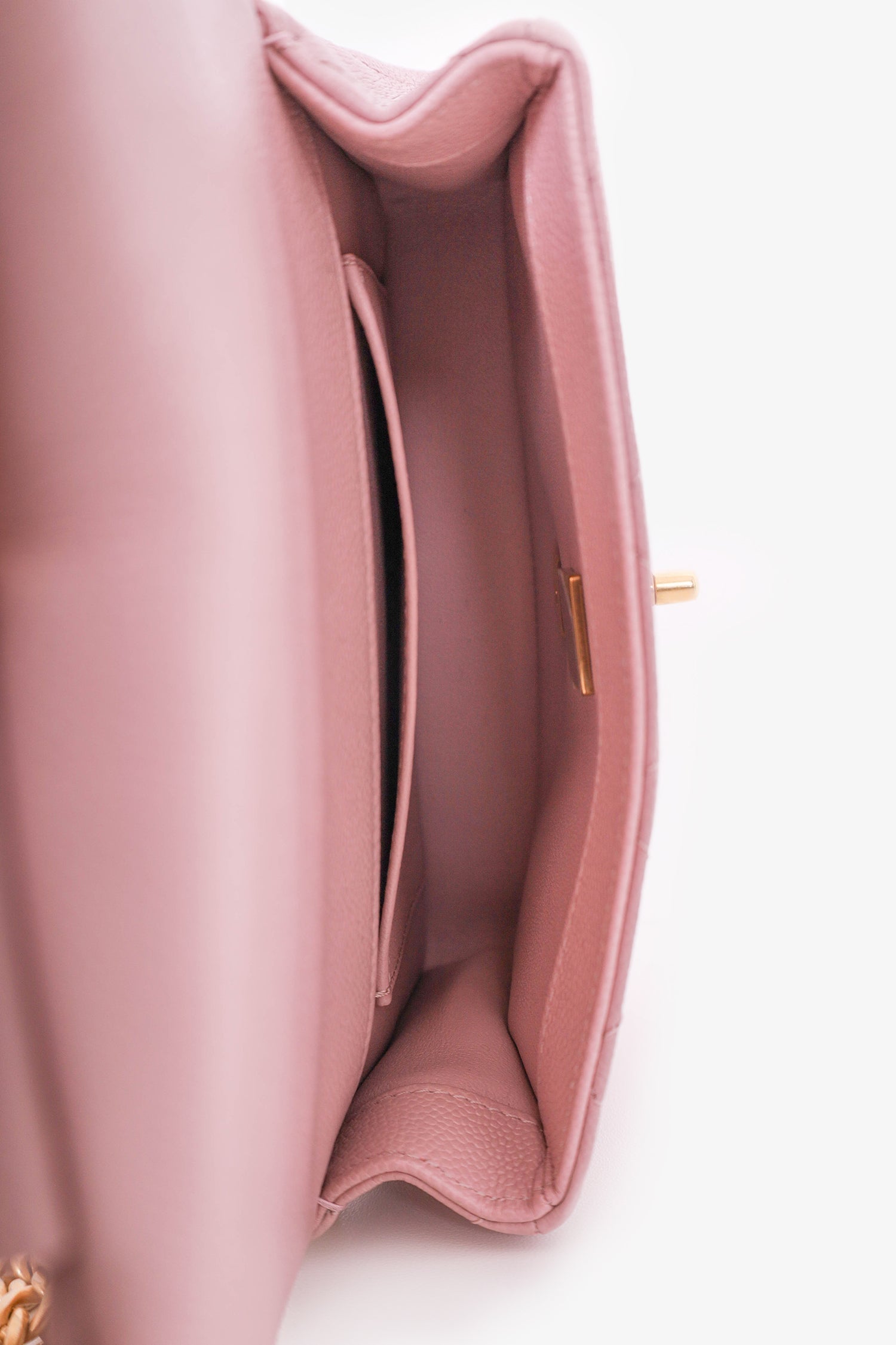 ™ Chanel 2023 Pink Caviar Mini Sweetheart Crush Flap Bag