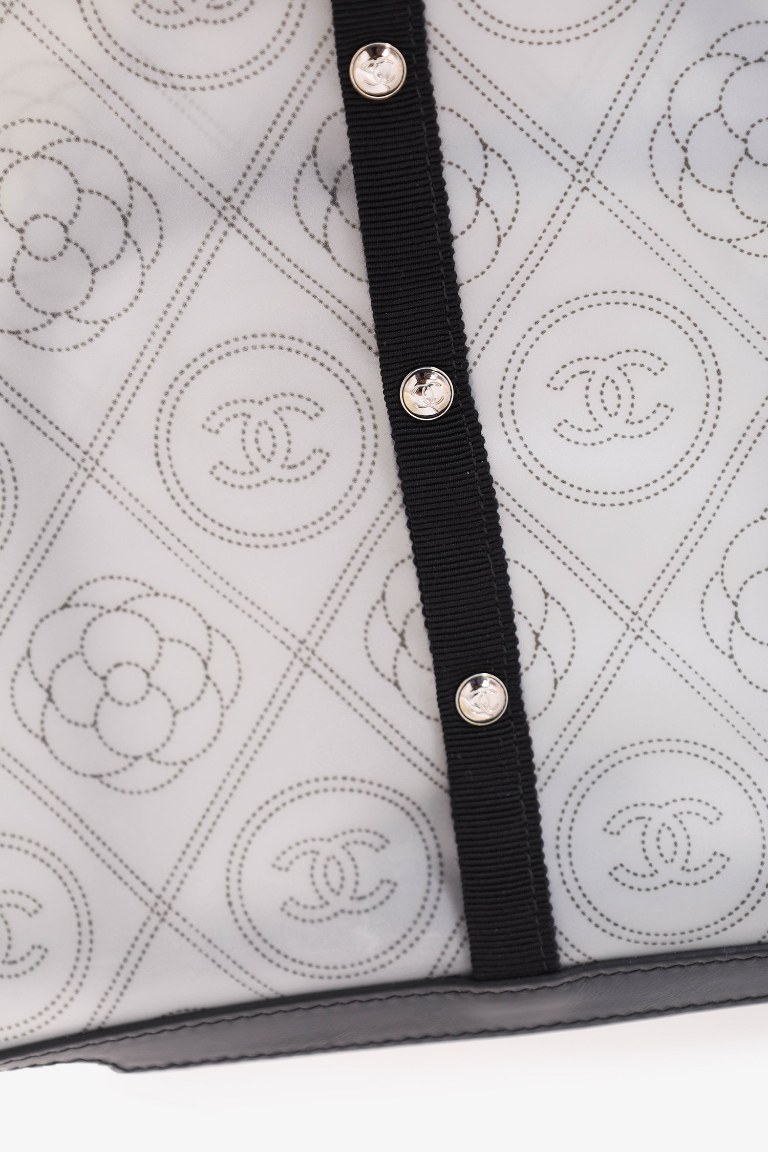 Chanel™ 18S White/Black CC Camellia Bag Raincoat