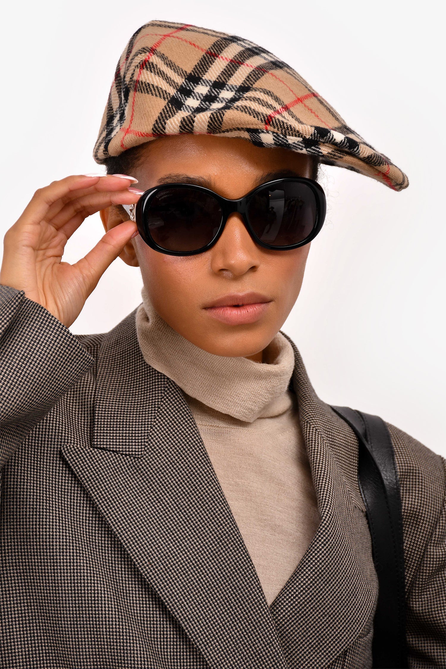 Chanel™ Black Acrylic Oversized Sunglasses with Beige Leather CC Turn Lock Sides