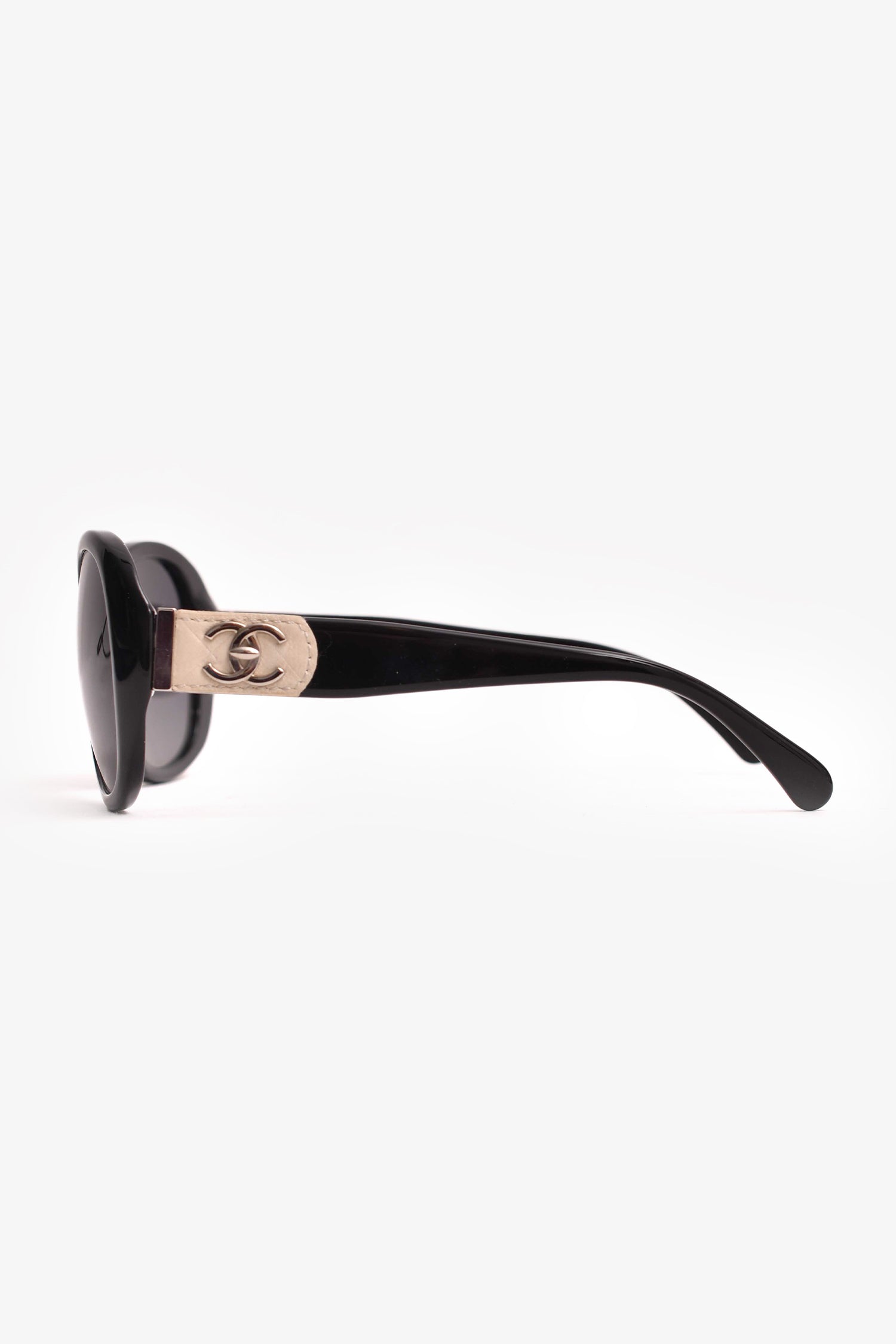 Chanel™ Black Acrylic Oversized Sunglasses with Beige Leather CC Turn Lock Sides