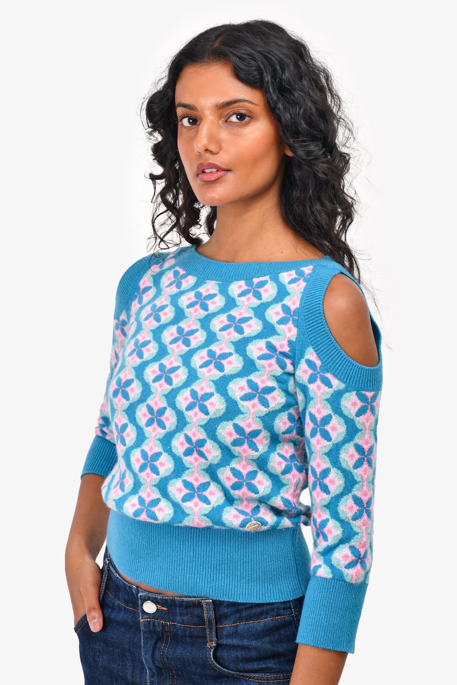 Chanel™ Blue Patterned Cashmere Cut-Out Cropped Sweater Size 34