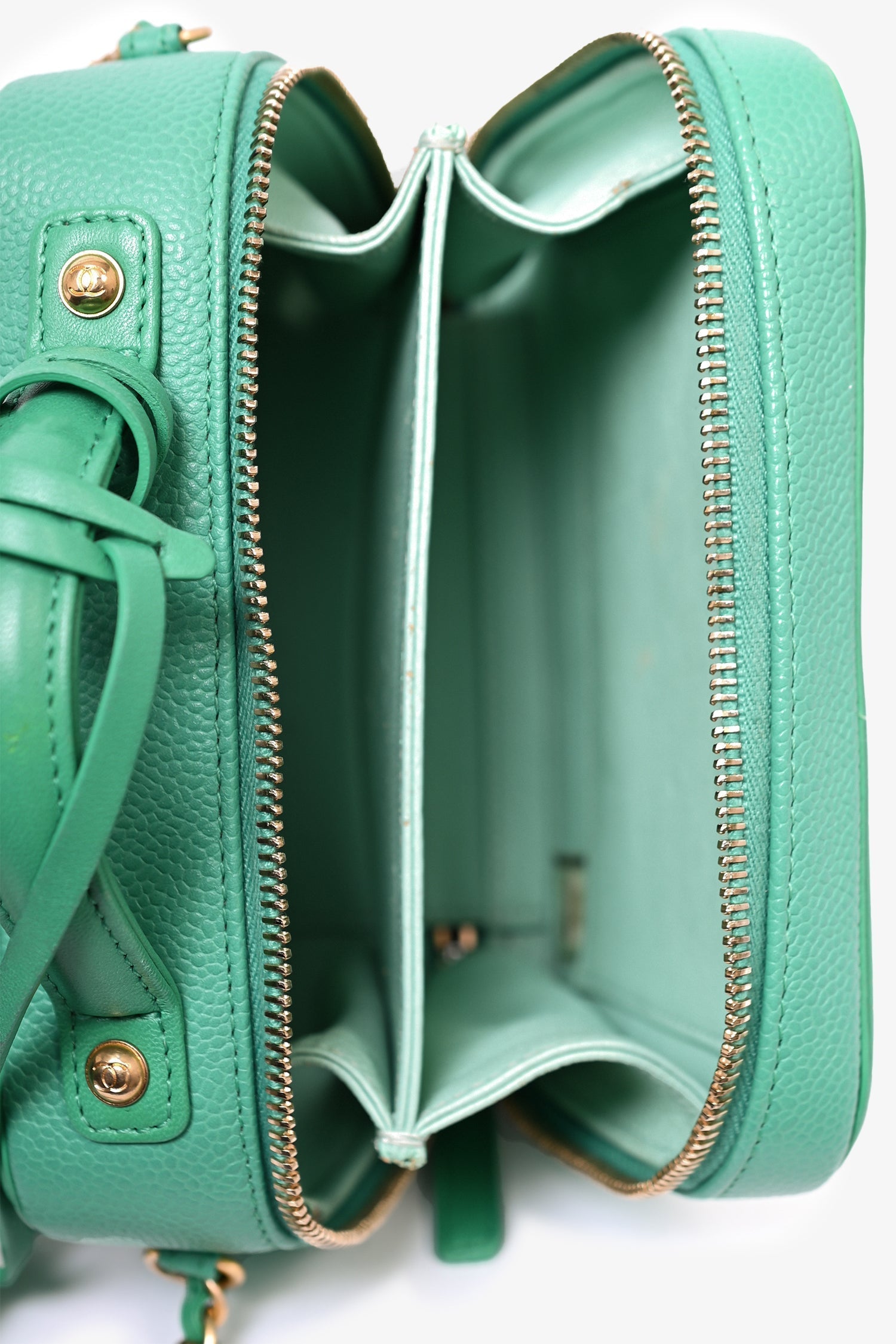 Chanel™ 2017/18 Green Caviar Leather Small Filigree Vanity Case