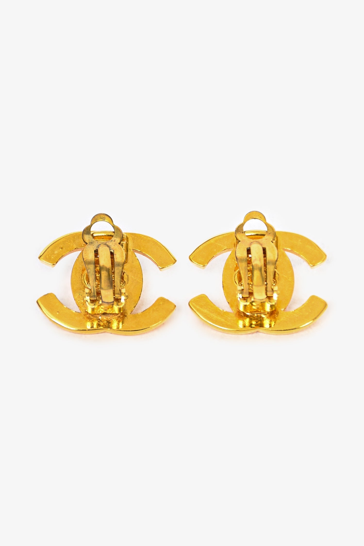 Chanel™ 1995 Gold Tone CC Clip On Earrings