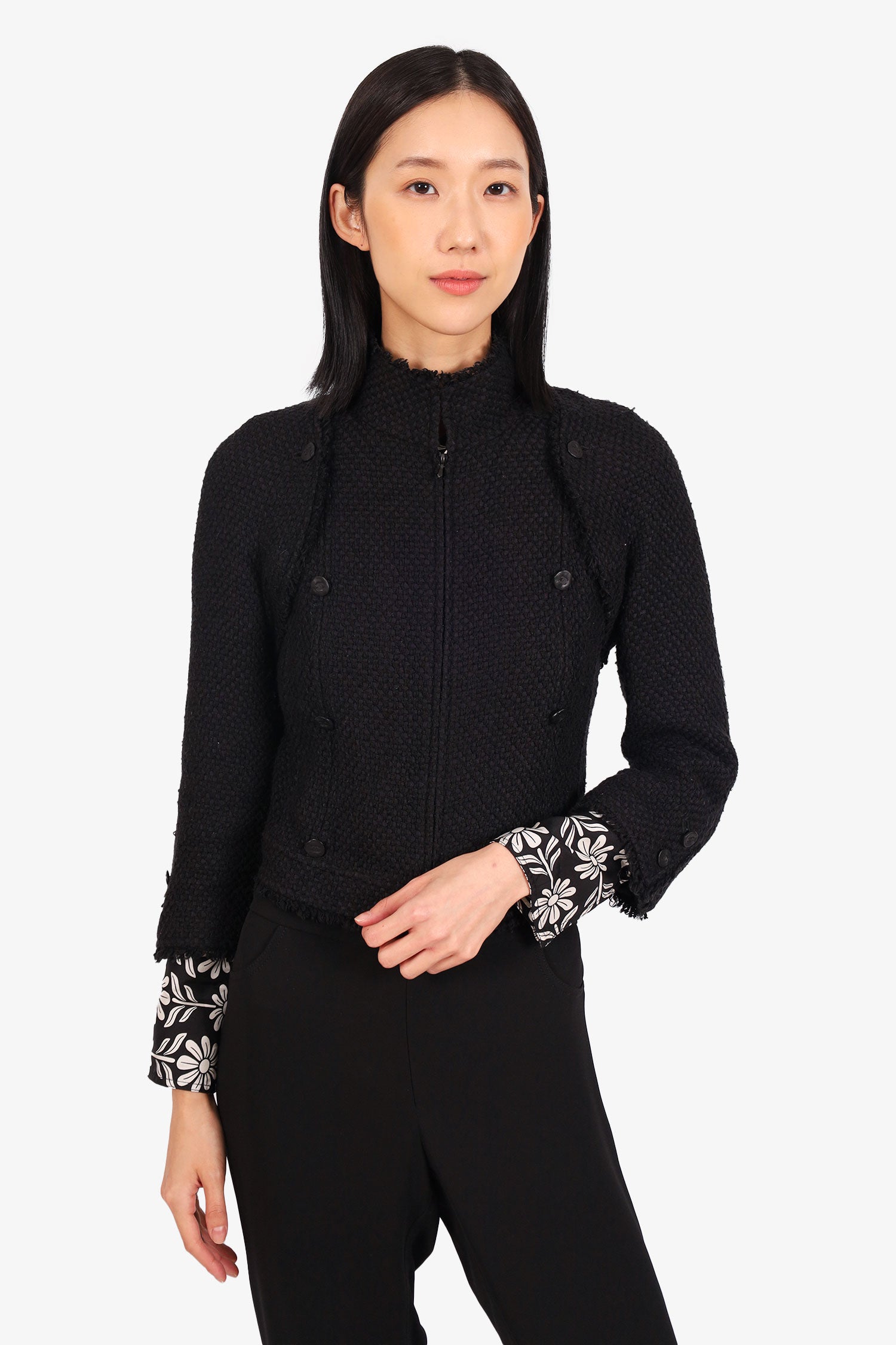 Chanel™ 06P Black Tweed Zip-up Jacket with Detachable Sleeves Size 36