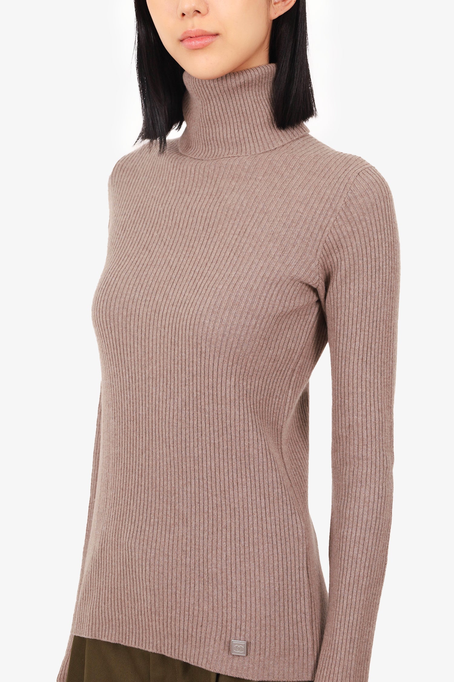 Chanel™ 03A Brown Ribbed Turtle Neck Sweater Size 42