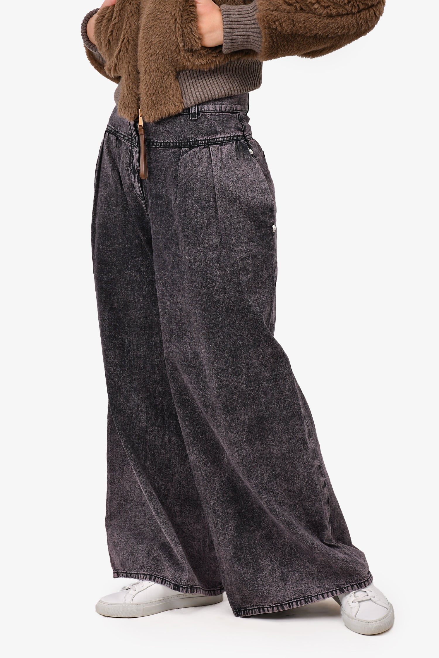 Chanel™ 2022 Black/Purple Washed Denim High Waisted Wide Legged Jeans Size 40