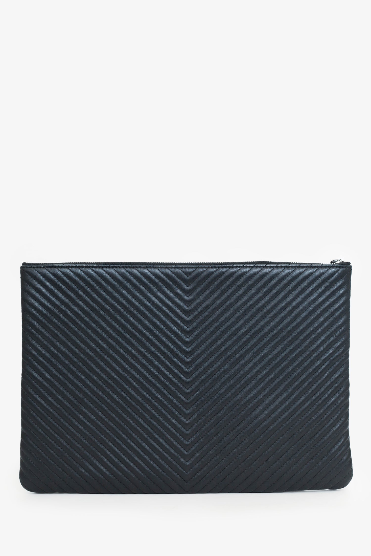 Chanel™ 2016 Black Leather Chevron Quilted O-Case