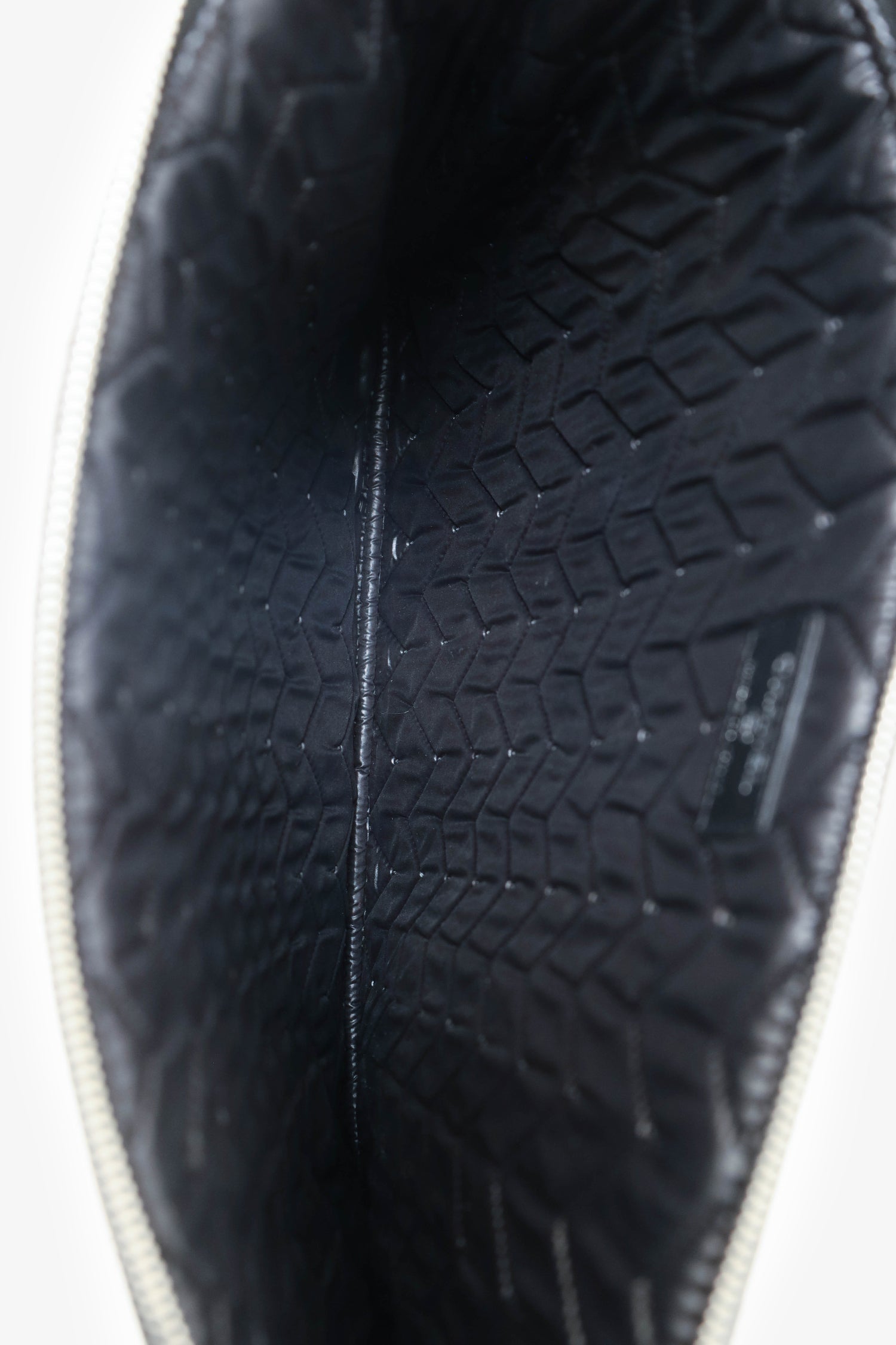 Chanel™ 2016 Black Leather Chevron Quilted O-Case
