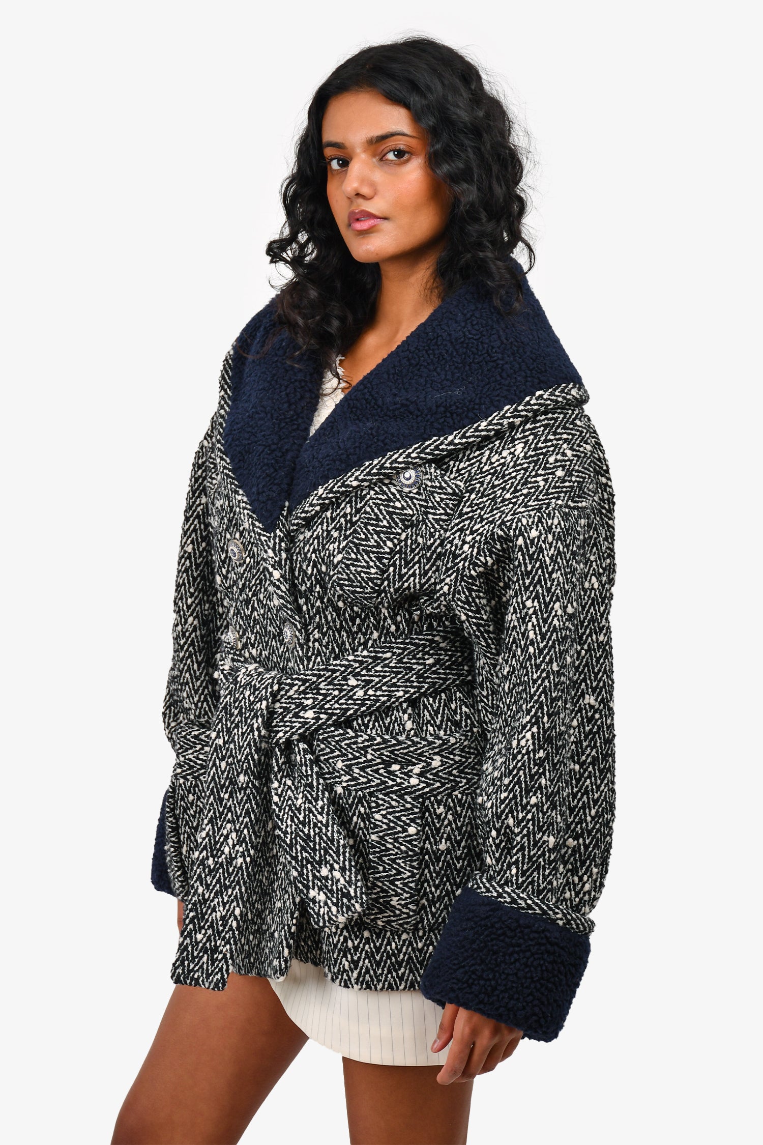 Chanel™ 2019 Black/White/Navy Chevron Pattern Jacket with Belt Size 38