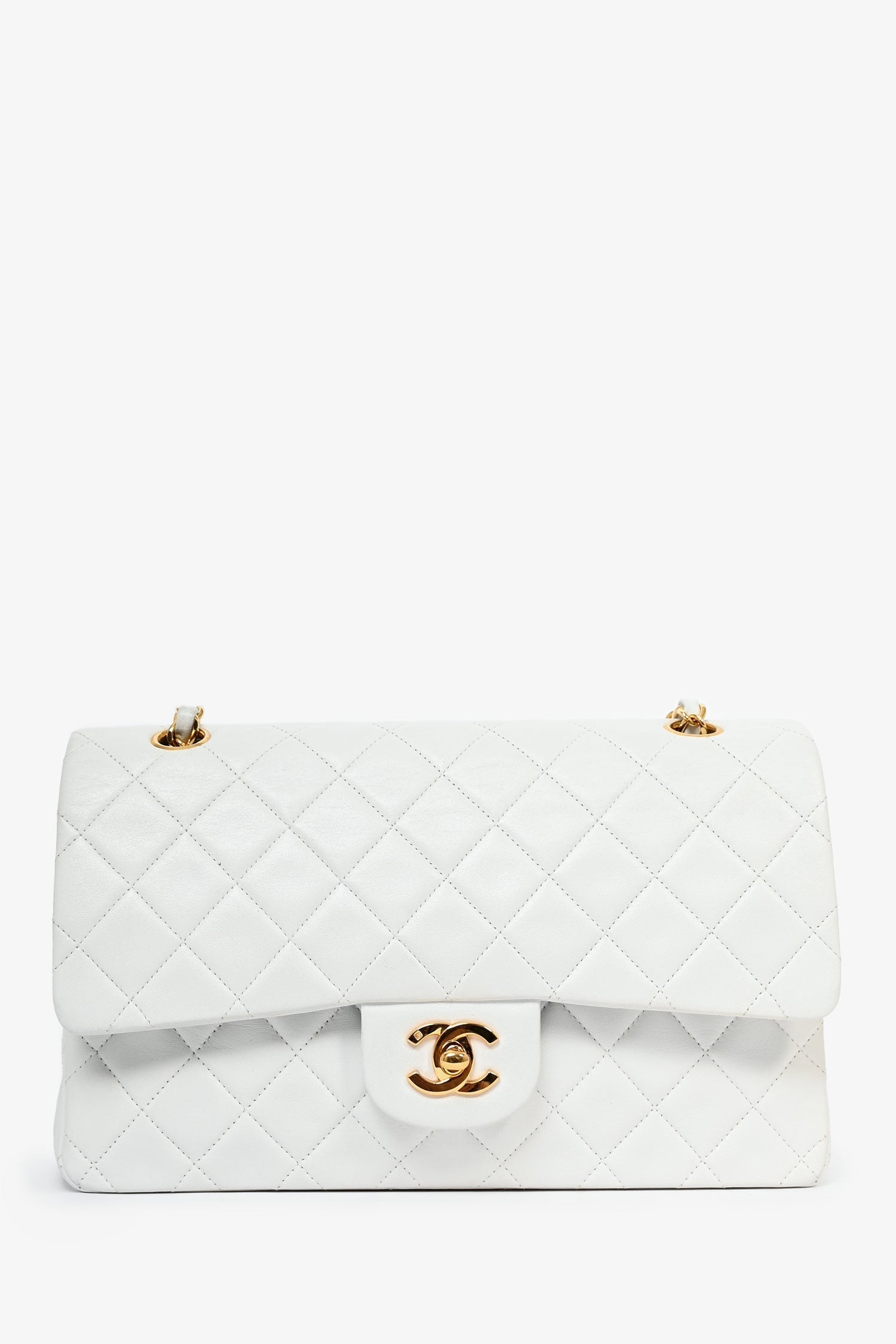 Chanel™ 1991-94 Vintage White Quilted Leather Medium Double Flap (Refurbished)