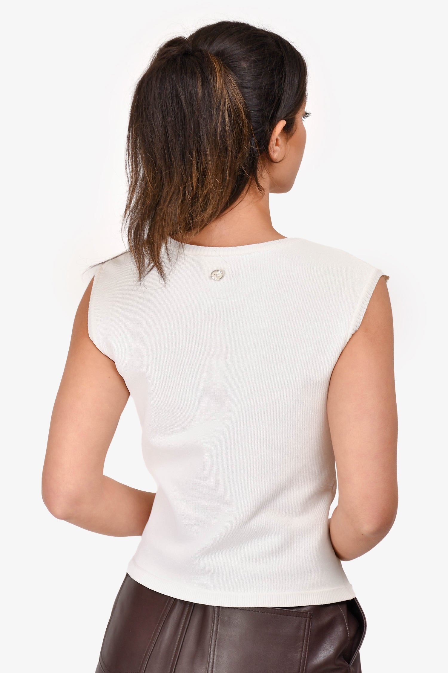 Chanel™ 2005 White Knit Embroidered Tassel Sleeveless Top Size 38
