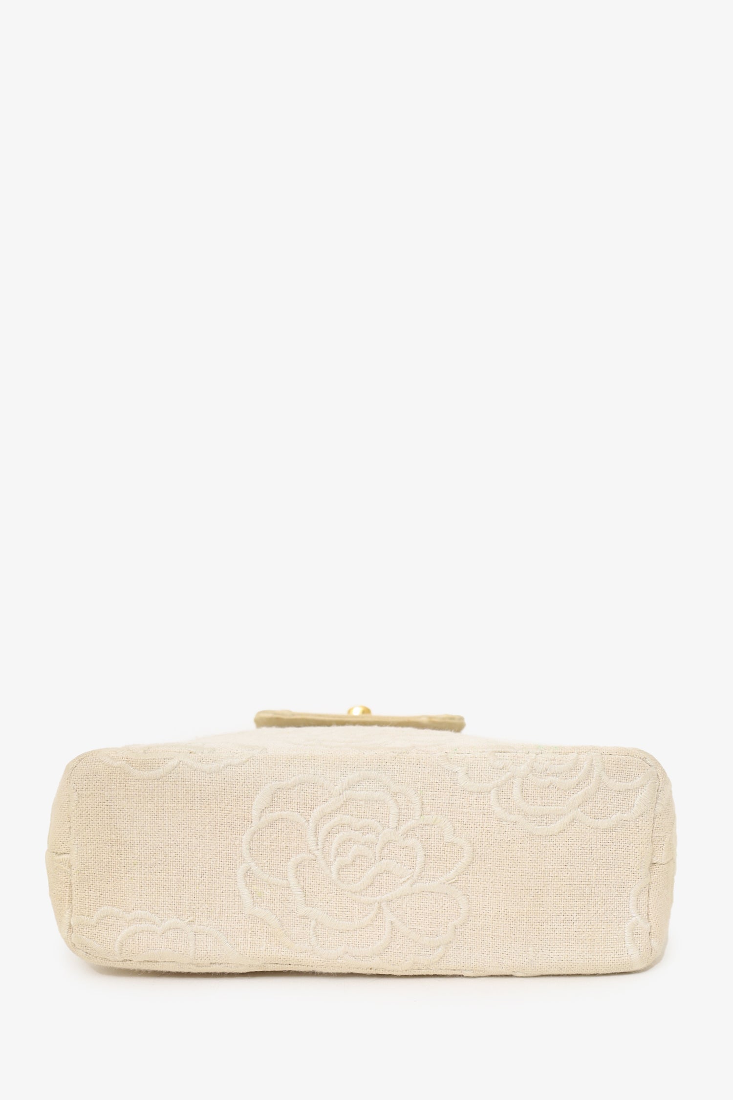 Chanel™ 1997-99 Beige Canvas Camellia Embroidered Bucket Bag (As Is)
