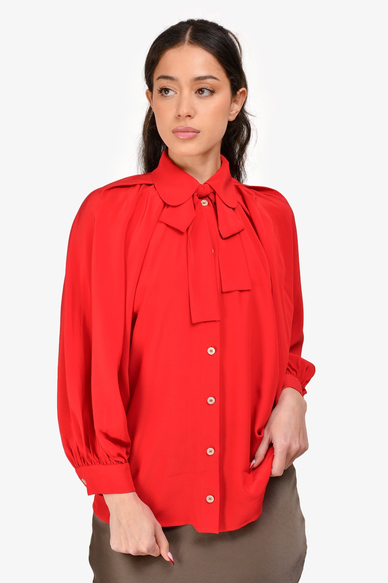 Gucci 2018 Red Silk Bow Detailed Button Up Shirt 36