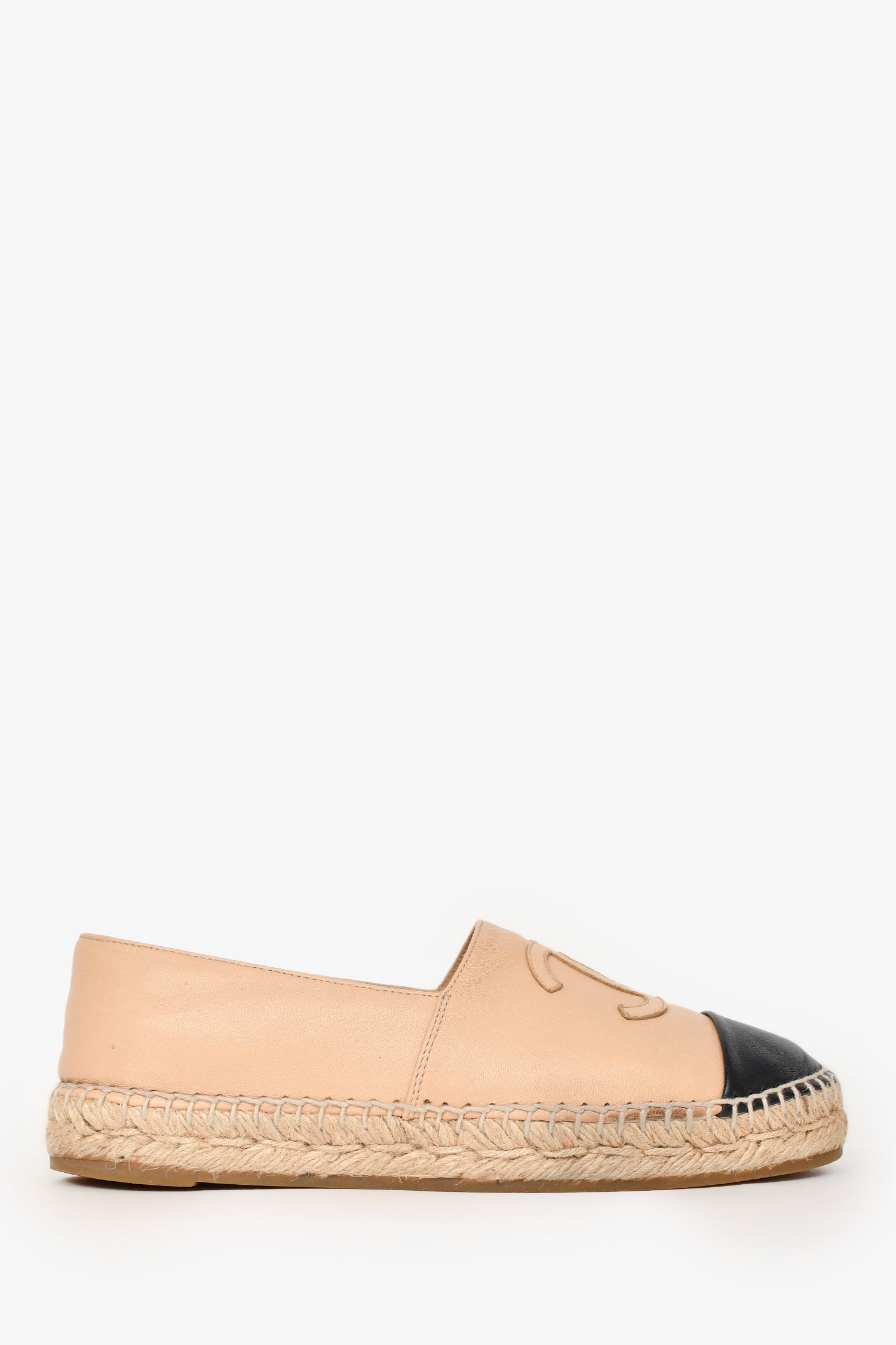 Chanel™ Beige/Black Leather 'CC' Logo Espadrilles Size 37