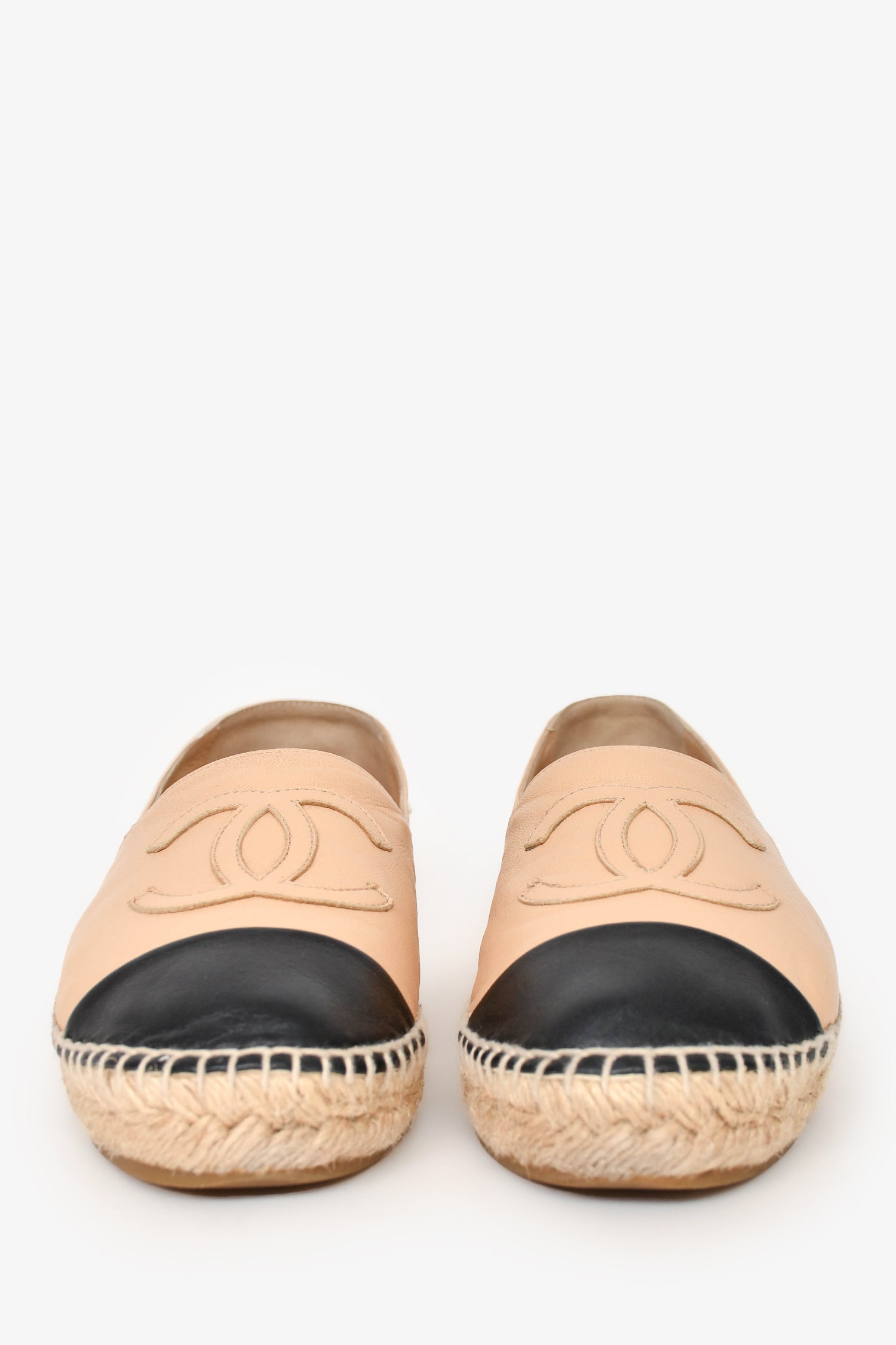 Chanel™ Beige/Black Leather 'CC' Logo Espadrilles Size 37