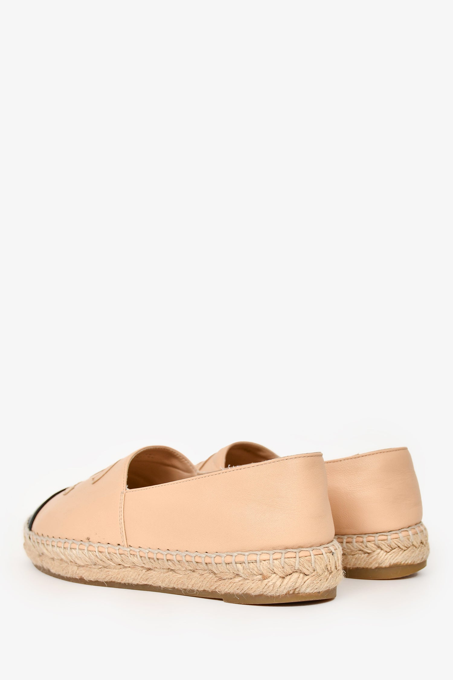 Chanel™ Beige/Black Leather 'CC' Logo Espadrilles Size 37
