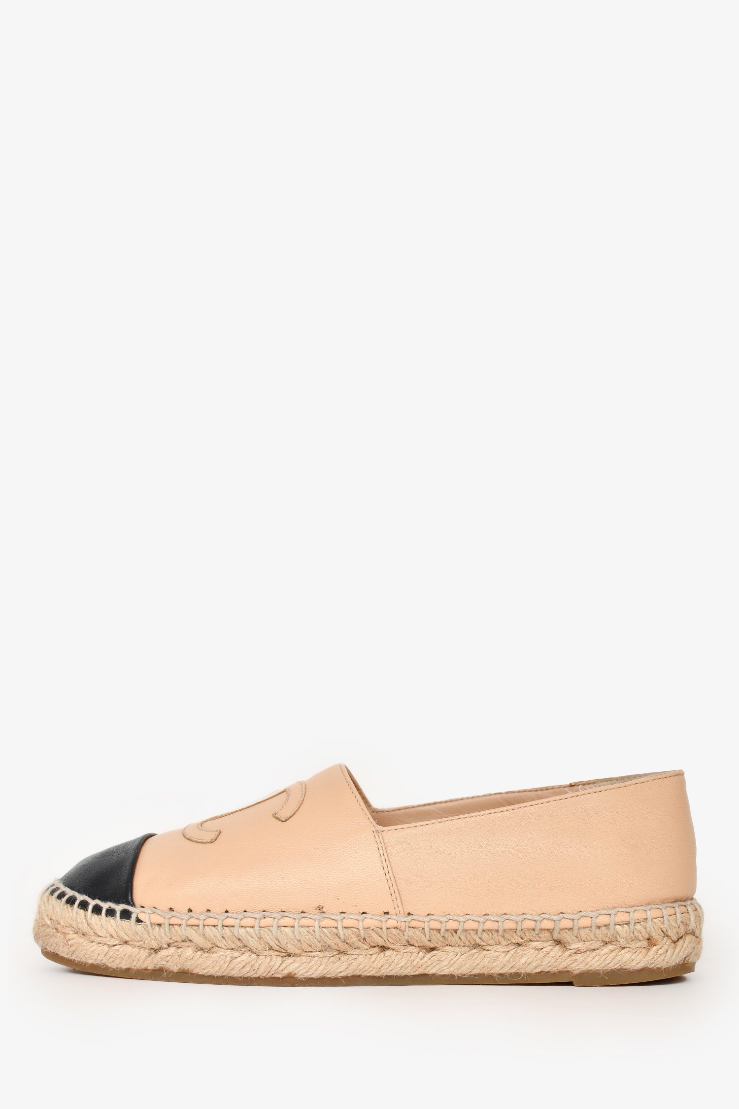 Chanel™ Beige/Black Leather 'CC' Logo Espadrilles Size 37