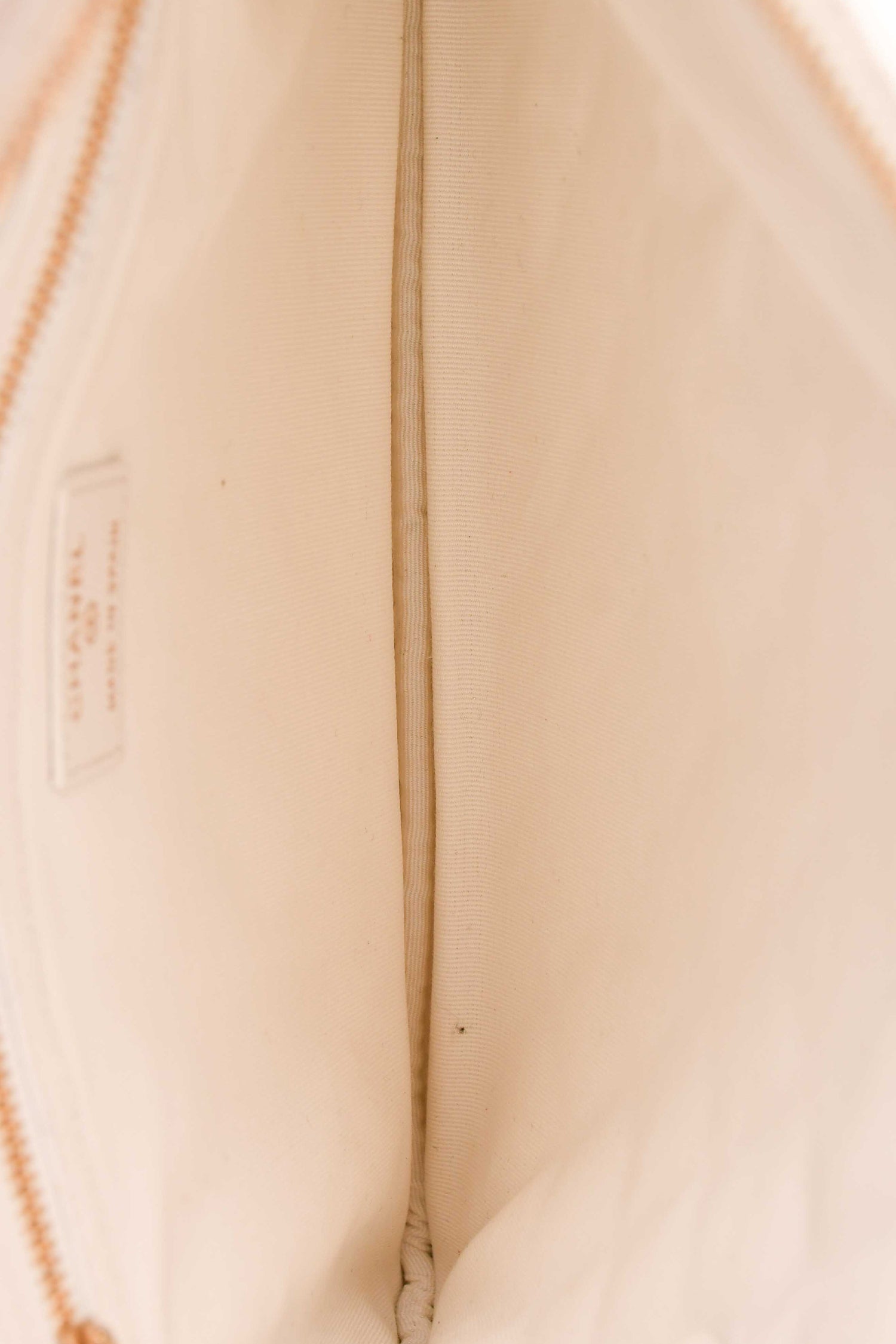Chanel™ 2023 White Caviar Medium Classic Zipped Pouch