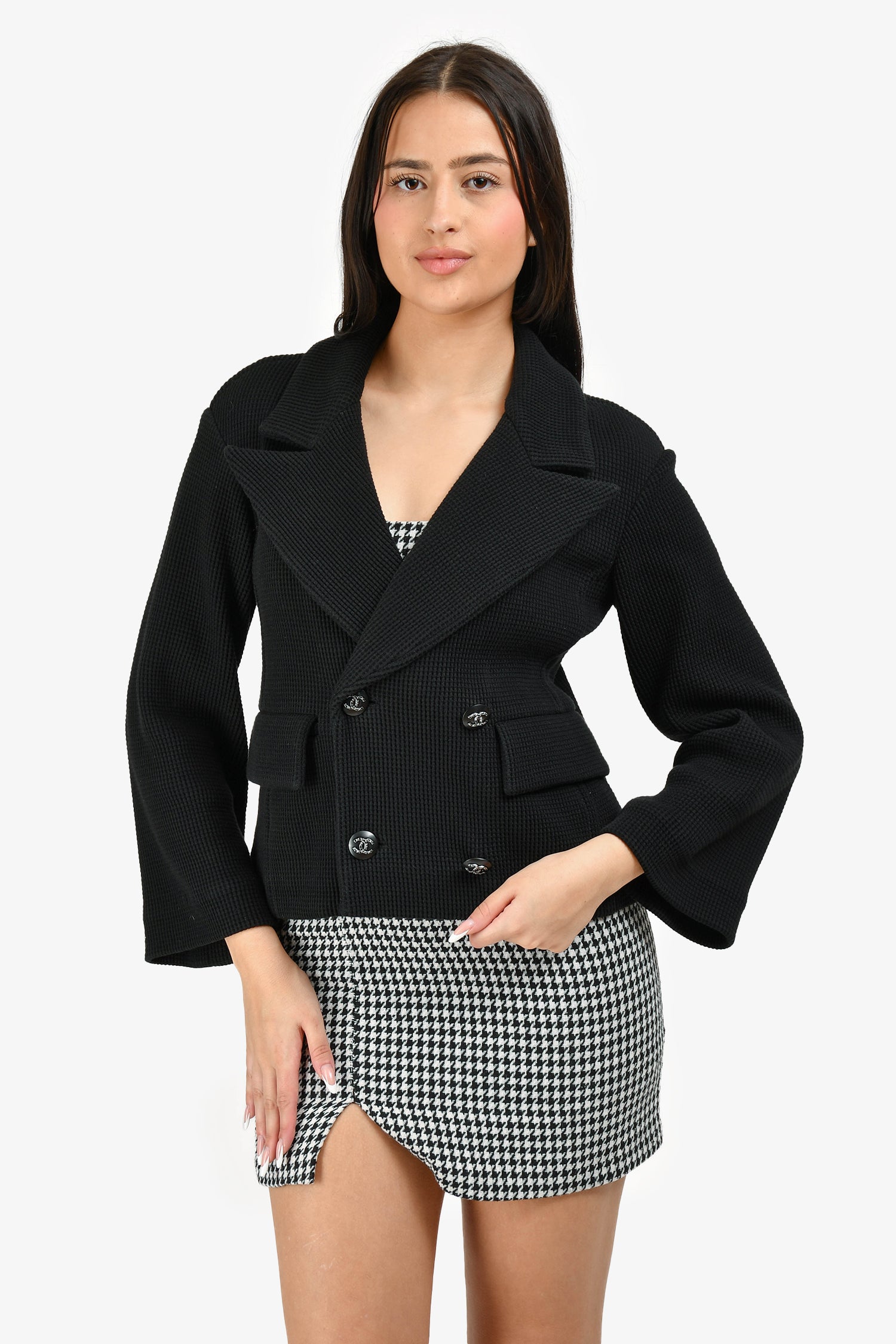 Chanel™ Black Cotton Chain-Detailed Hem CC Button Jacket Size 38