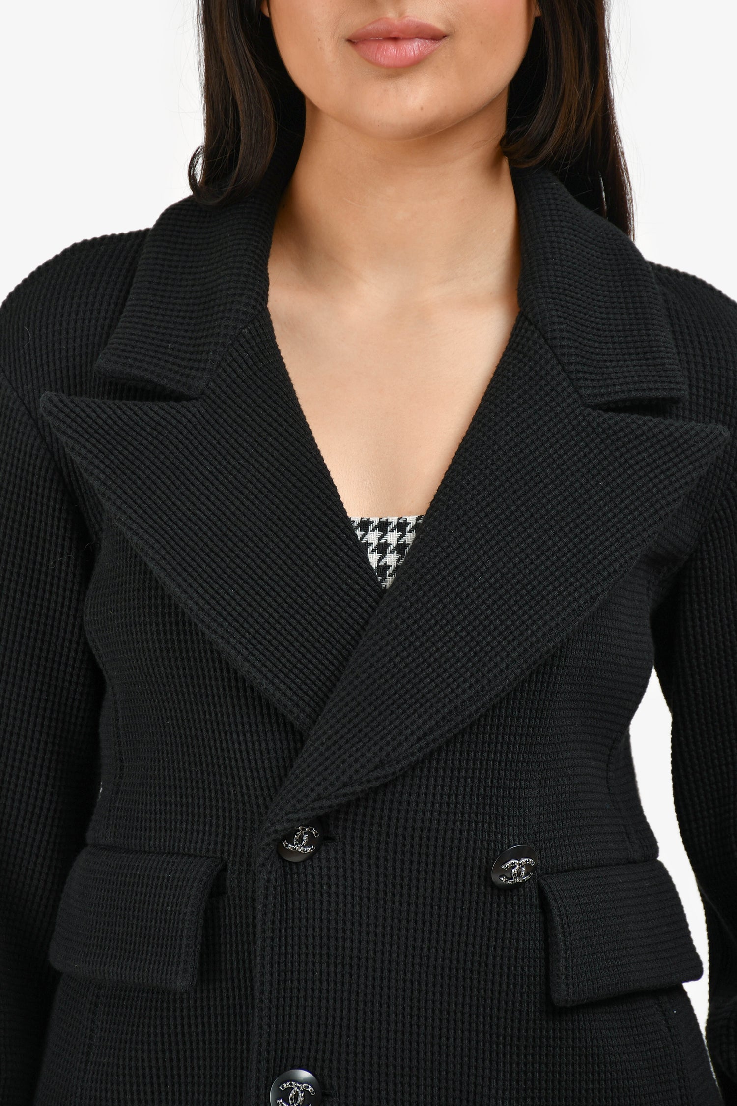 Chanel™ Black Cotton Chain-Detailed Hem CC Button Jacket Size 38