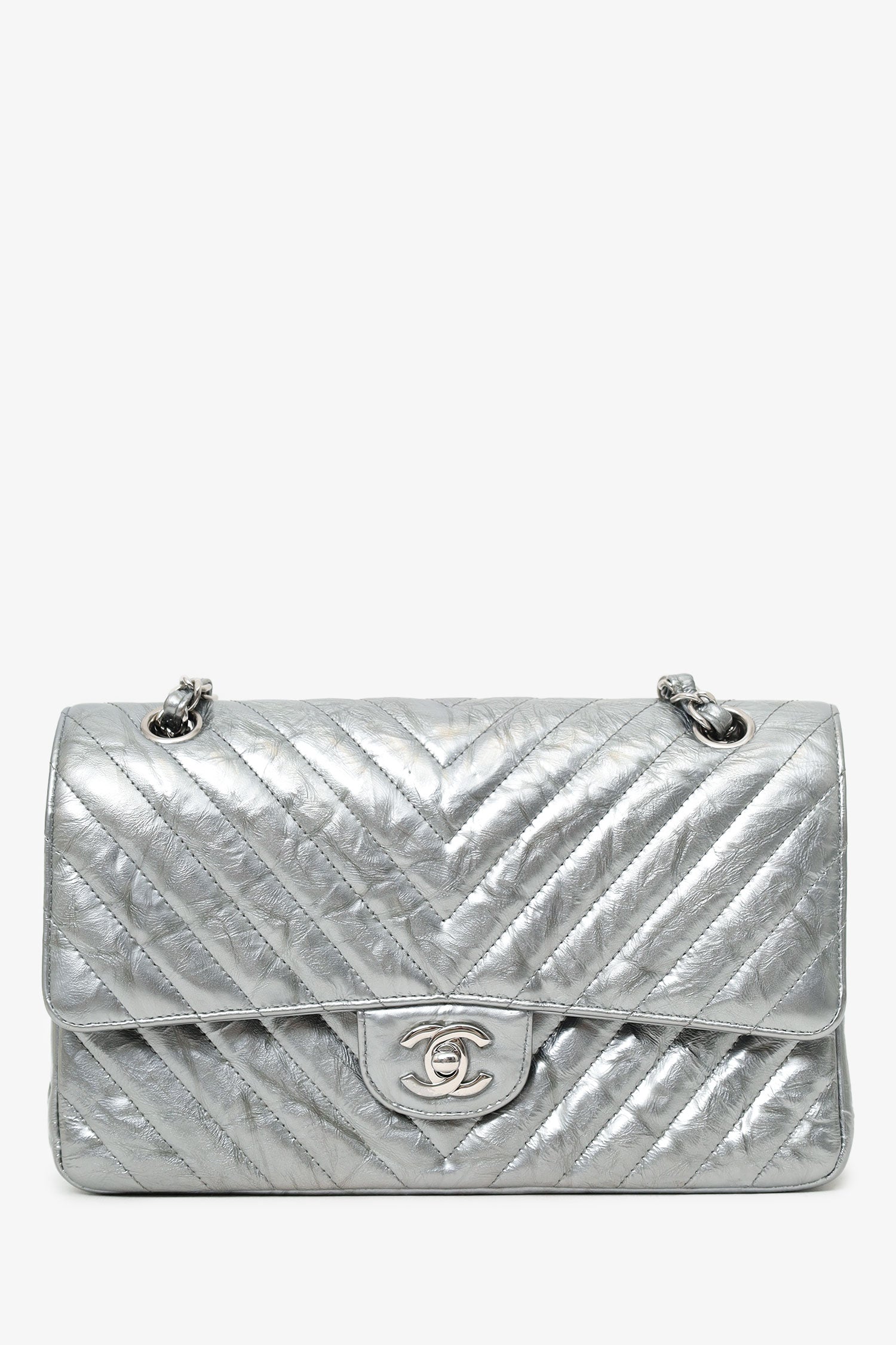 Chanel™ 2018 Silver Metallic Patent Crumpled Calfskin Chevron Quilted Medium Double Flap