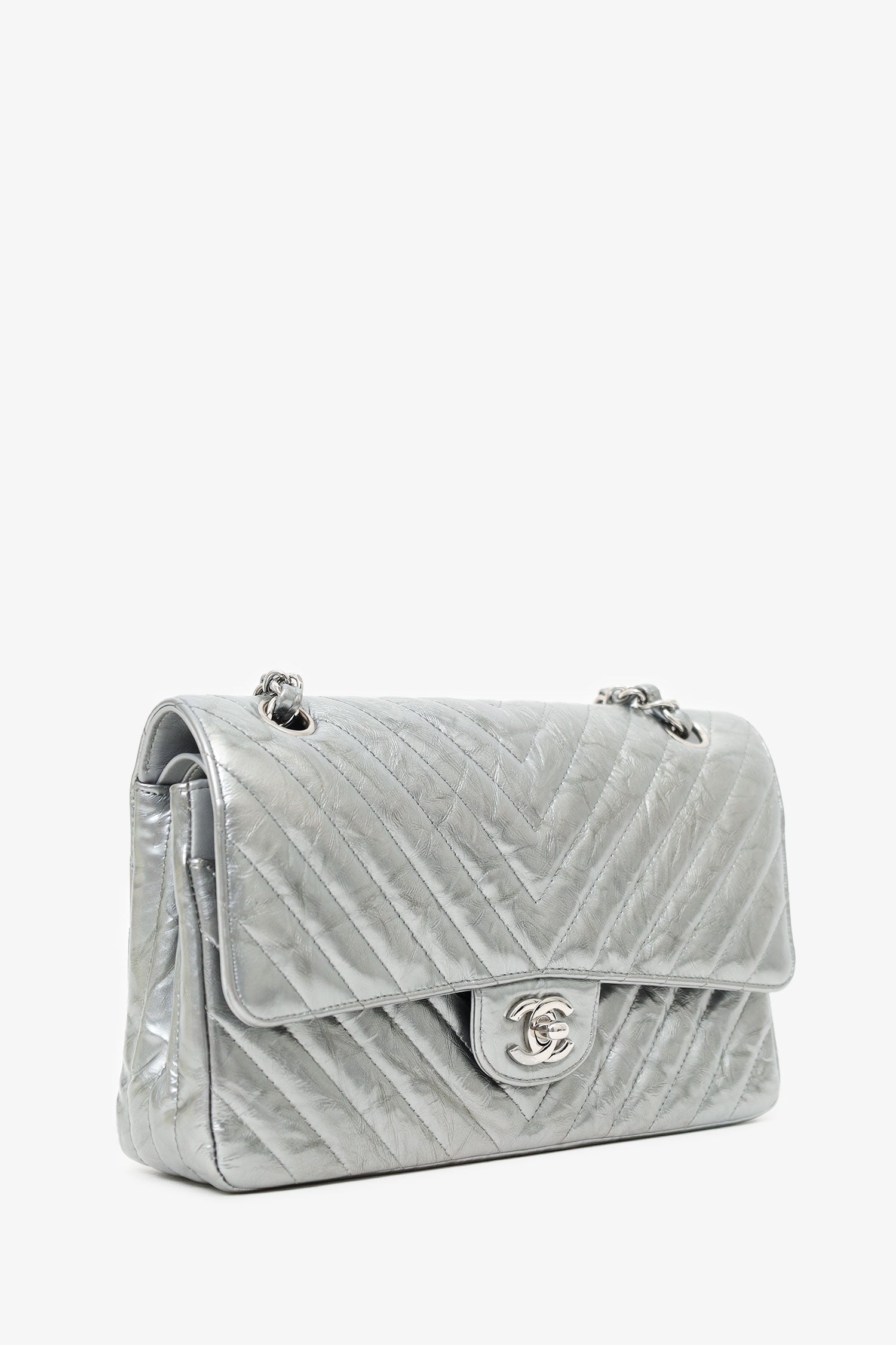 Chanel™ 2018 Silver Metallic Patent Crumpled Calfskin Chevron Quilted Medium Double Flap