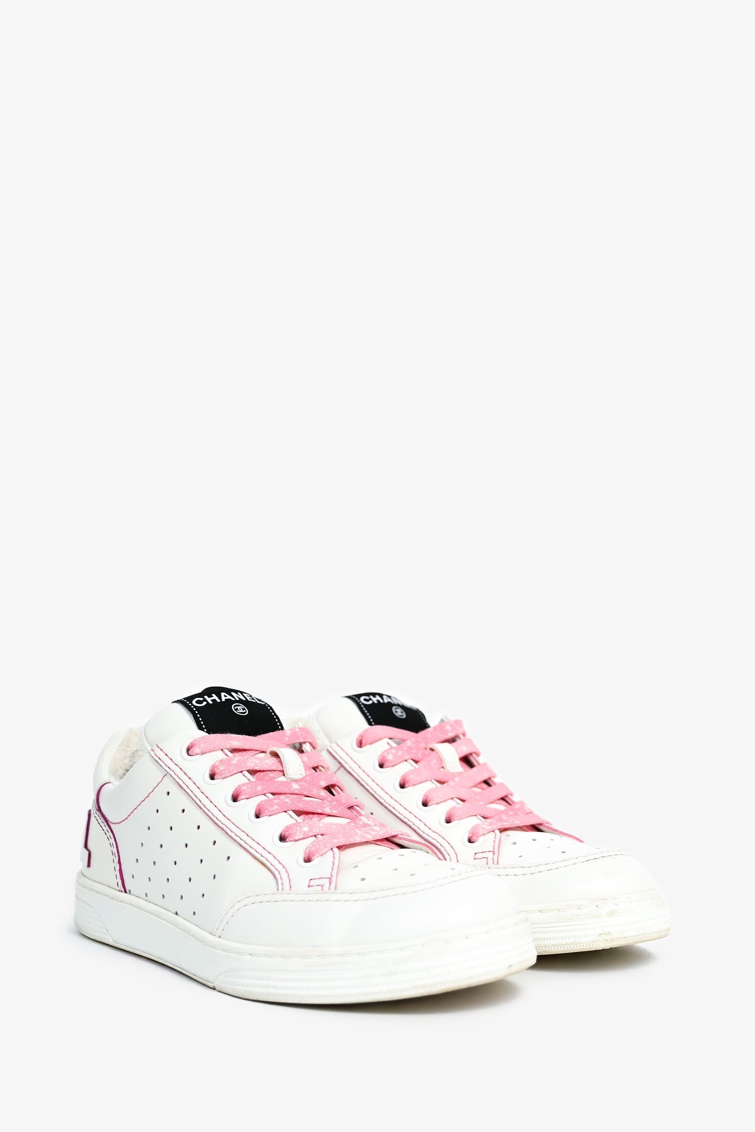 Chanel™ White Leather Pink Contrast