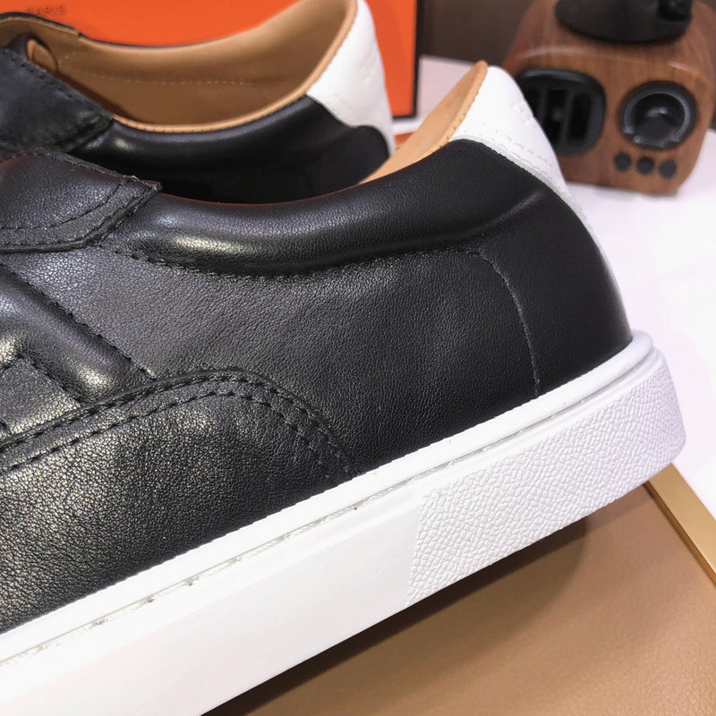 VV - HMS Shoes - 103